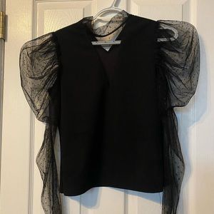 Long sleeve puff shoulder